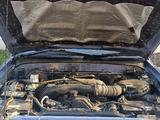 Toyota Hilux Surf 1996 годаfor5 700 000 тг. в Астана – фото 4