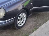 Mercedes-Benz E 280 1997 годаүшін3 000 000 тг. в Алматы – фото 2