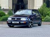 Volkswagen Golf 1997 года за 2 550 000 тг. в Алматы – фото 3