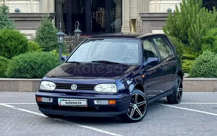 Volkswagen Golf 1997 года за 2 550 000 тг. в Алматы