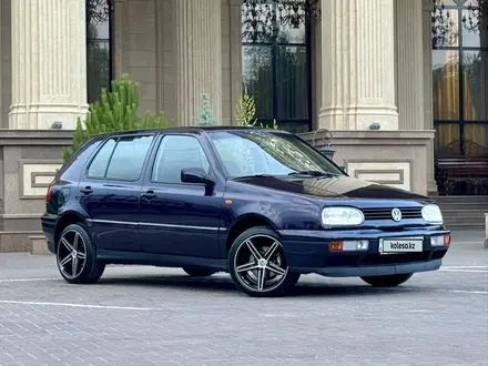 Volkswagen Golf 1997 года за 2 550 000 тг. в Алматы – фото 6