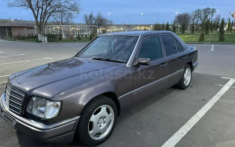 Mercedes-Benz E 280 1993 года за 2 200 000 тг. в Алматы