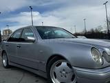 Mercedes-Benz E 320 1999 года за 3 600 000 тг. в Сарыагаш – фото 2