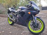 Yamaha  YZF-R6 2005 года за 3 000 000 тг. в Экибастуз