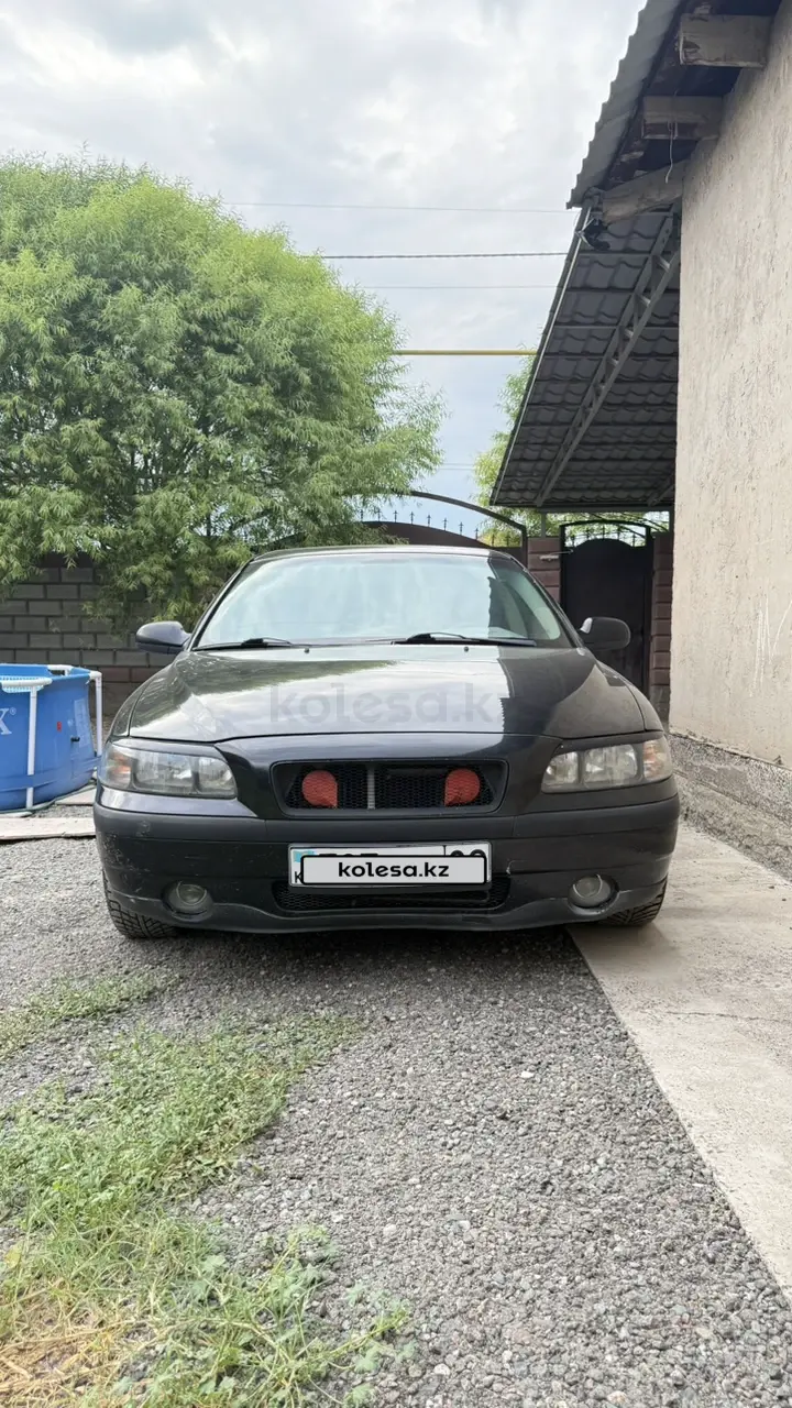 Volvo S60, 2002