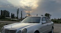 Mercedes-Benz E 230 1998 годаfor2 550 000 тг. в Тараз – фото 2