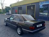 Mercedes-Benz E 200 1990 годаfor1 200 000 тг. в Караганда – фото 4