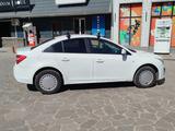 Chevrolet Cruze 2013 года за 2 950 000 тг. в Алматы – фото 2