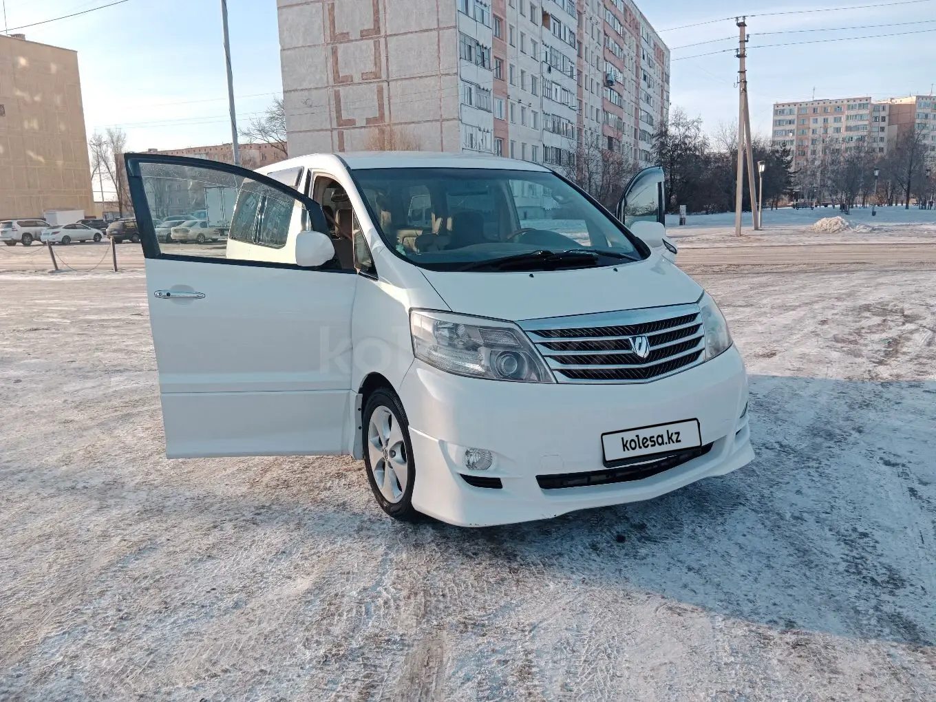 Toyota Alphard, 2008