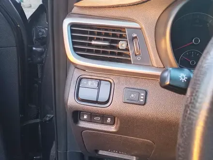 Kia K5 2018 года за 8 200 000 тг. в Алматы – фото 13