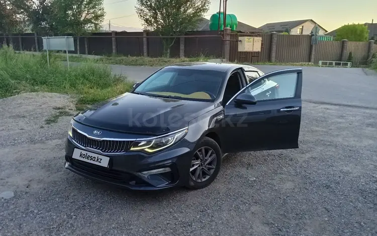 Kia K5 2018 года за 8 200 000 тг. в Алматы
