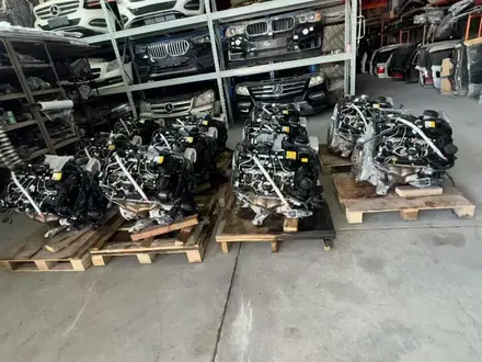 Двигатель/ГУР/компрессор/генератор батарея заднее Original за 200 200 тг. в Алматы