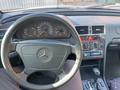 Mercedes-Benz C 180 1994 года за 1 789 017 тг. в Кокшетау