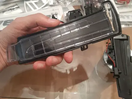Поворотники зеркало мерседес W221 W204 W212 за 25 000 тг. в Астана – фото 3
