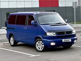 Volkswagen Multivan 2000 годаfor8 500 000 тг. в Павлодар