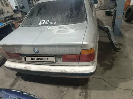 BMW 520 1989 года за 1 200 000 тг. в Караганда – фото 3