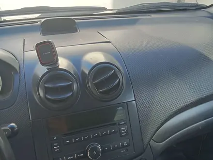 Chevrolet Aveo 2010 года за 1 700 000 тг. в Актау – фото 2