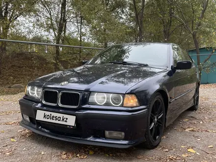 BMW 328 1995 года за 2 300 000 тг. в Алматы – фото 2