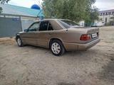 Mercedes-Benz E 230 1992 годаүшін950 000 тг. в Кызылорда – фото 2