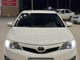 Toyota Camry 2013 года за 7 600 000 тг. в Атырау – фото 2