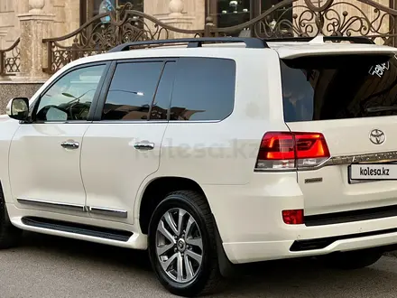 Toyota Land Cruiser 2017 года за 34 500 000 тг. в Алматы – фото 4