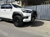 Toyota Hilux 2017 годаүшін18 500 000 тг. в Алматы – фото 2