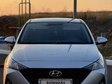 Hyundai Accent 2023 года за 8 300 000 тг. в Караганда – фото 3