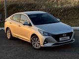 Hyundai Accent 2023 года за 8 300 000 тг. в Караганда – фото 2