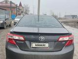 Toyota Camry 2012 года за 6 000 000 тг. в Атырау – фото 4