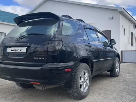 Lexus RX 300 1999 года за 4 000 000 тг. в Атырау – фото 4