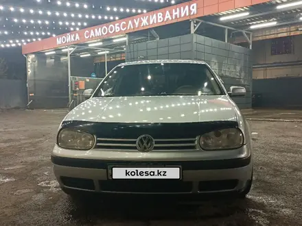 Volkswagen Golf 2002 года за 2 300 000 тг. в Алматы – фото 2