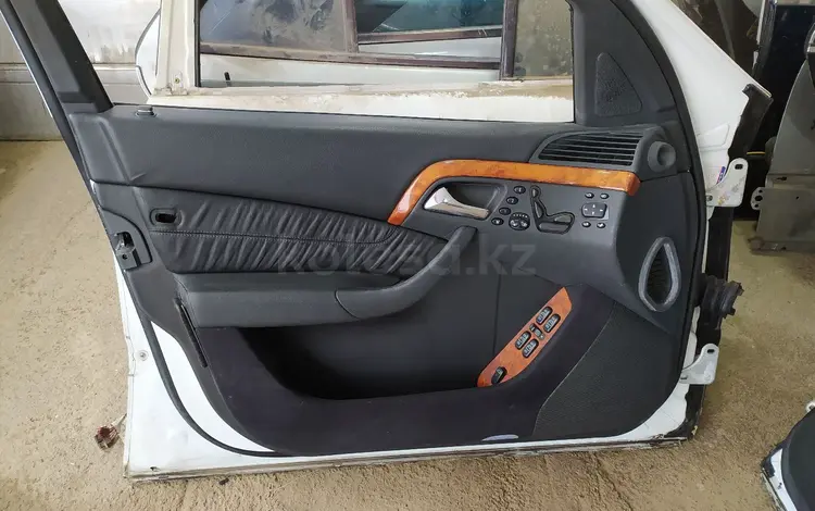 Обшивки w220 за 5 000 тг. в Алматы