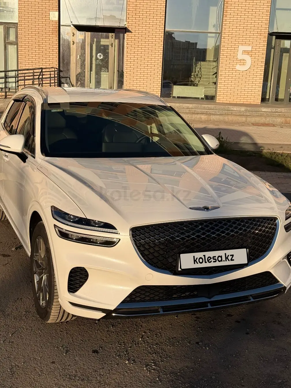 Genesis GV70, 2024