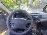 Toyota Camry 2005 годаfor4 500 000 тг. в Семей – фото 5