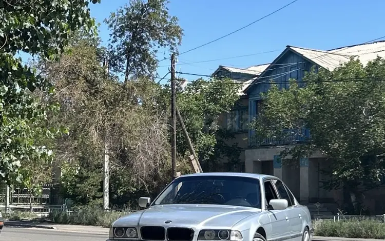 BMW 735 1995 годаүшін3 400 000 тг. в Сатпаев