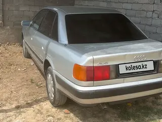 Audi 100