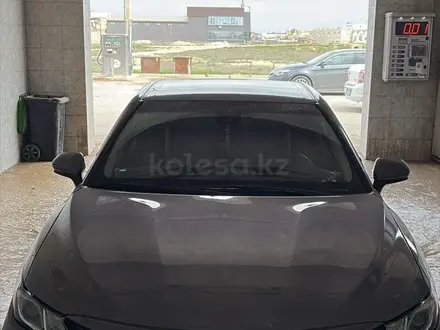 Toyota Camry 2021 года за 10 000 000 тг. в Актау – фото 4