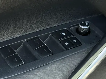 Toyota Corolla 2019 года за 9 300 000 тг. в Семей – фото 12