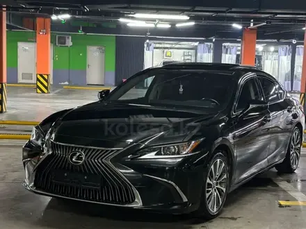 Lexus ES 250 2019 года за 23 000 000 тг. в Алматы – фото 2