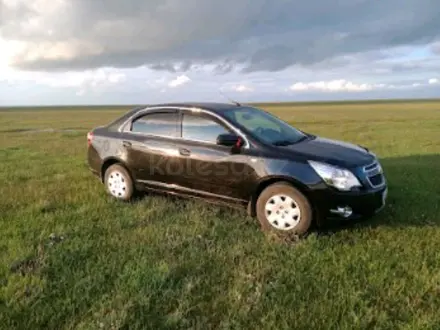 Chevrolet Cobalt 2021 года за 5 300 000 тг. в Уральск – фото 2