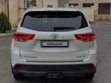 Toyota Highlander 2019 годаүшін14 800 000 тг. в Актау – фото 2