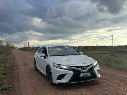 Toyota Camry 2020 года за 14 000 000 тг. в Астана – фото 4