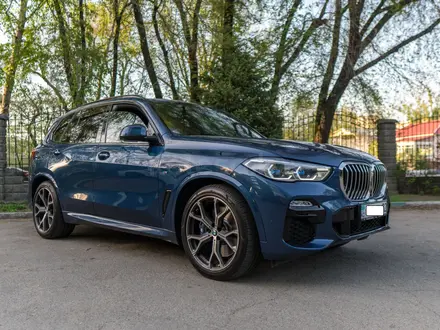 BMW X5 2019 года за 37 700 000 тг. в Алматы – фото 3