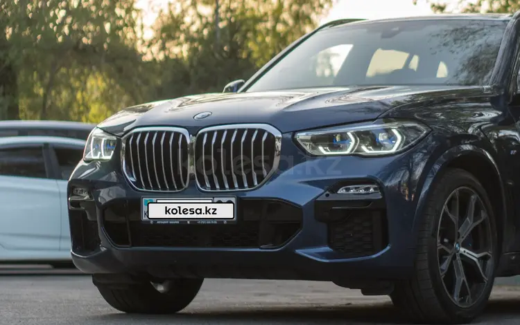 BMW X5 2019 года за 37 700 000 тг. в Алматы