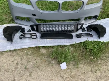 Бампер передний на BMW f10 за 10 000 тг. в Алматы – фото 4