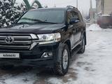 Toyota Land Cruiser 2016 года за 28 600 000 тг. в Алматы – фото 2