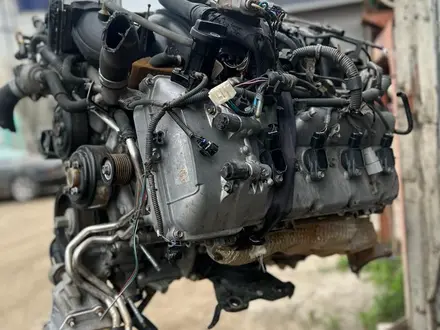 Двигатель 3UR-FE 5.7л на Toyota Land Cruiser 200 3UR.1UR.2UZ.2TR.1GR за 95 000 тг. в Алматы – фото 2