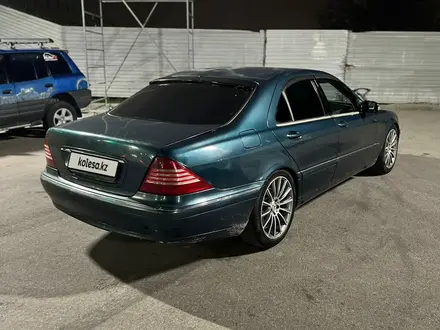 Mercedes-Benz S 500 2000 года за 4 000 000 тг. в Алматы – фото 2