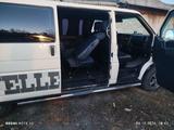 Volkswagen Caravelle 2002 года за 4 500 000 тг. в Лисаковск – фото 2