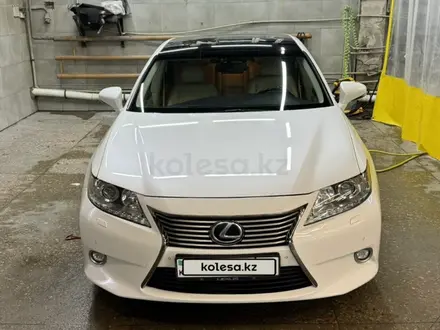 Lexus ES 250 2015 года за 12 100 000 тг. в Астана – фото 2